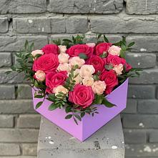 Цветочная композиция из Розы в коробке в Большие Колпаны