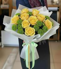 Букет цветов из:  Хризантемы и Розы в Большие Колпаны