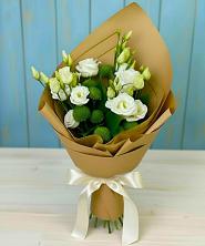 Букет цветов из:  Хризантемы и Лизиантусы в Большие Колпаны