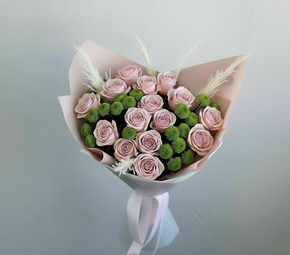 Букет цветов из: Розы и Хризантемы в Большие Колпаны