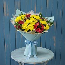 Букет цветов из:  Альстромерии и Хризантемы в Большие Колпаны