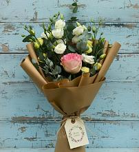Букет цветов из:  Розы и Лизиантусы в Большие Колпаны